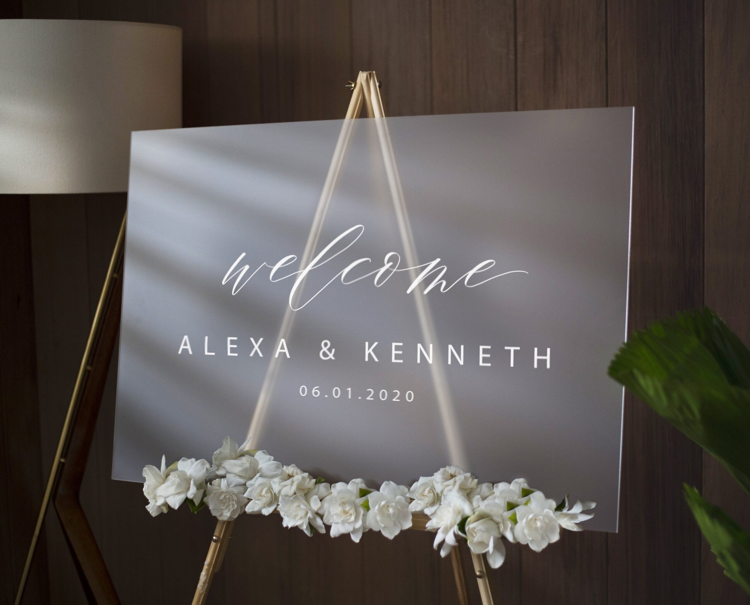 Read more about the article Frosted Acrylic Wedding Sign – Tagum
