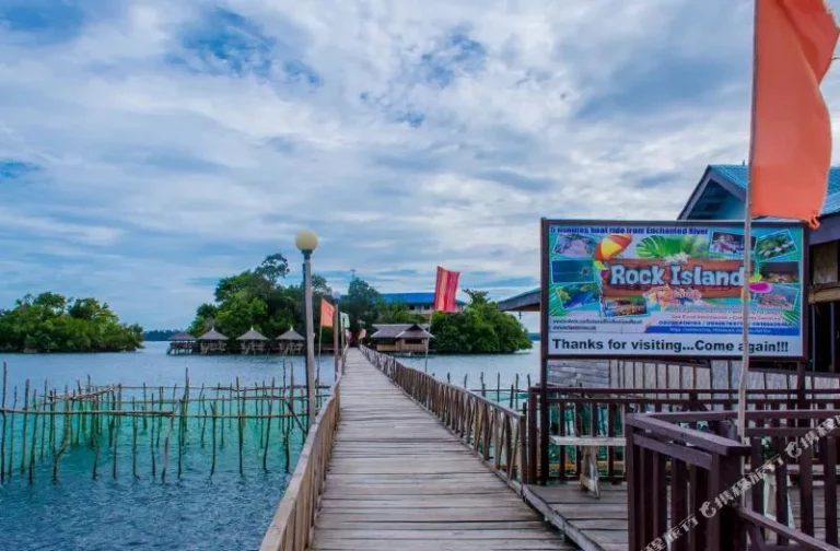 Rock Island Resort – Hinatuan