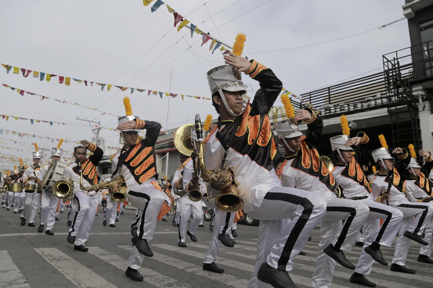 Read more about the article Marching Band Uniform – Tagum City