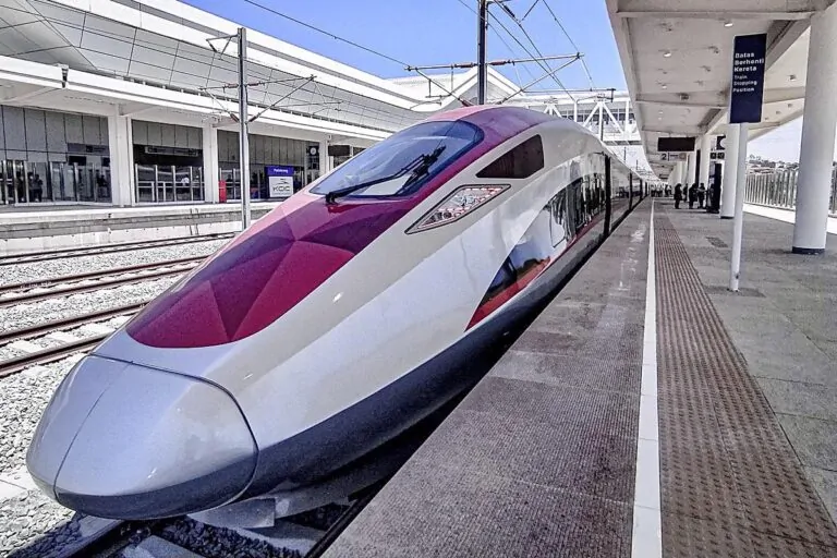 Bandung (Indonesia) ke Kota Tagum (Filipina)