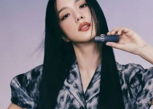 Kim Ji-soo (Korean: 김지수)