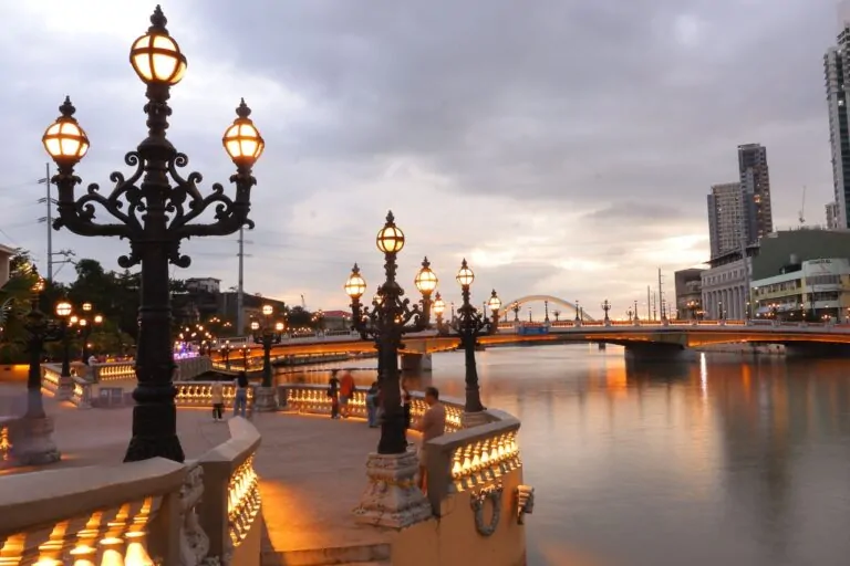 Pasig River Esplanade