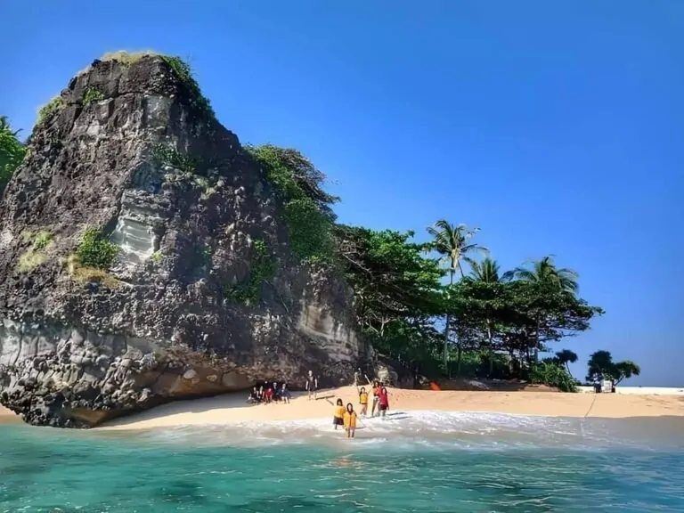 Capones Island: Zambales’ Hidden Paradise