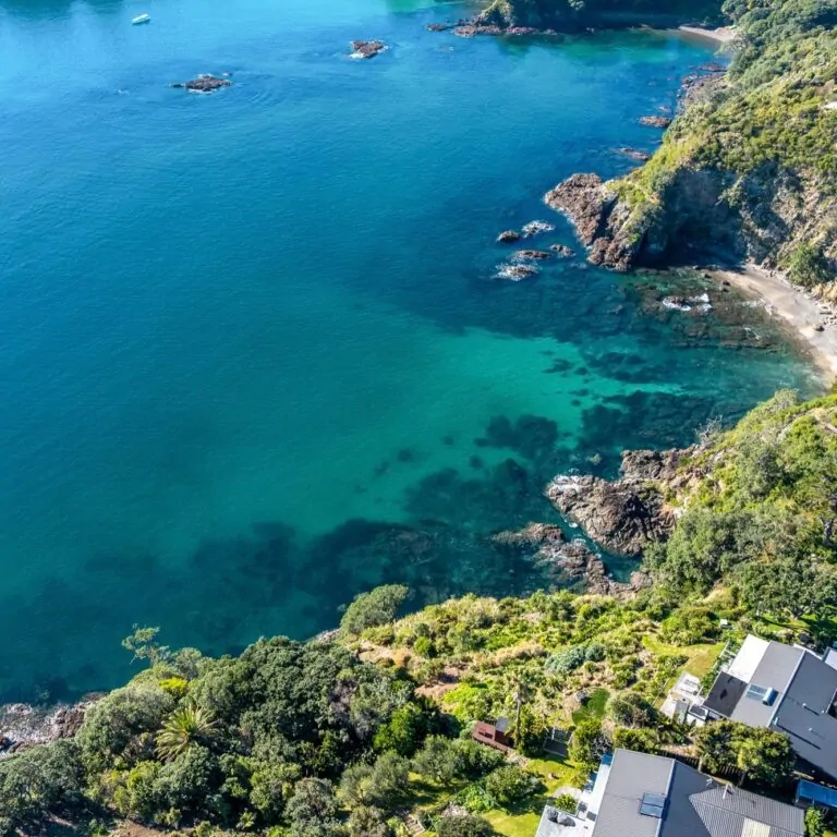 Waiheke Island – Auckland’s Wine, Beach, and Art Paradise