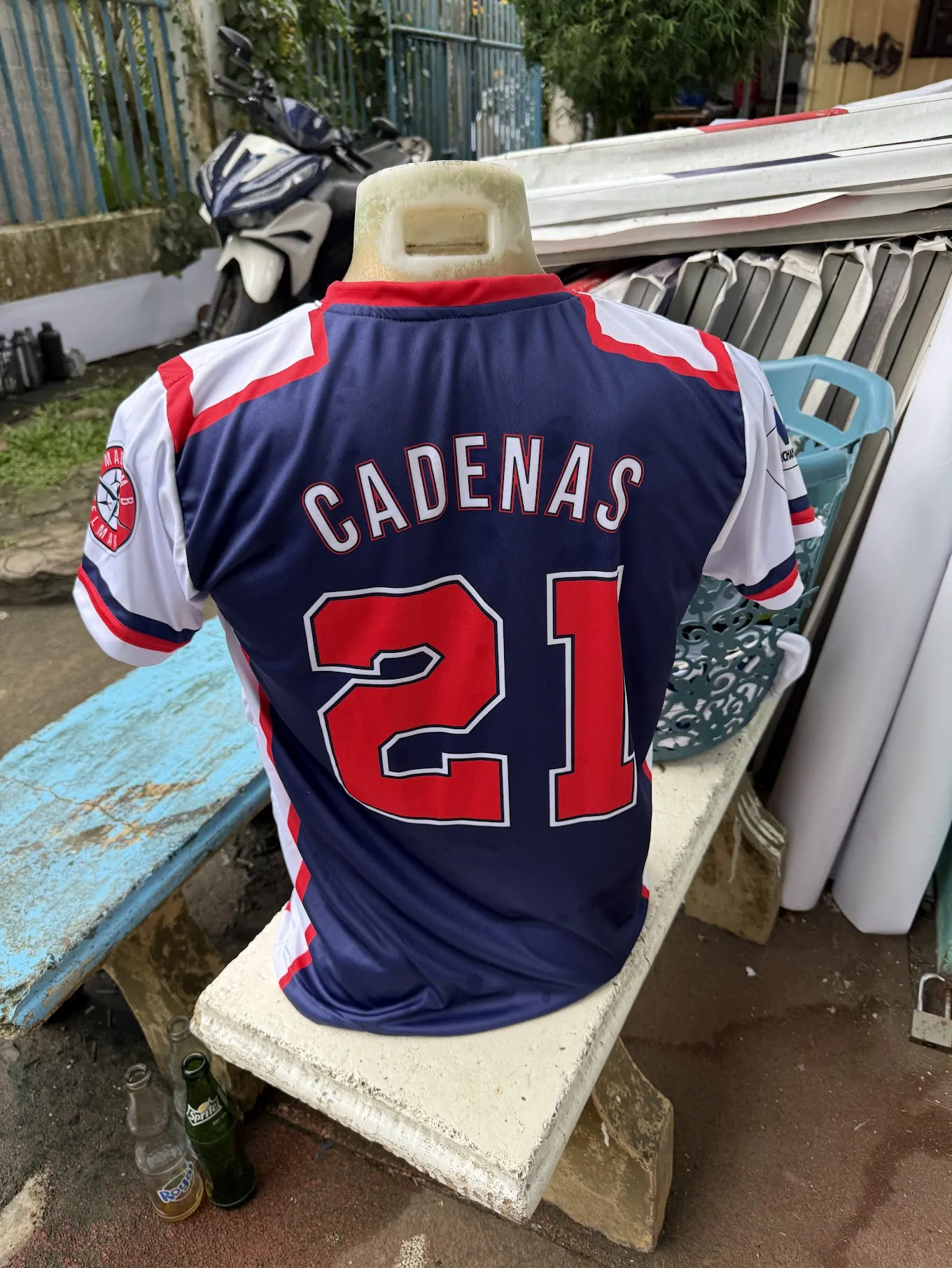 Reversible baseball jersey