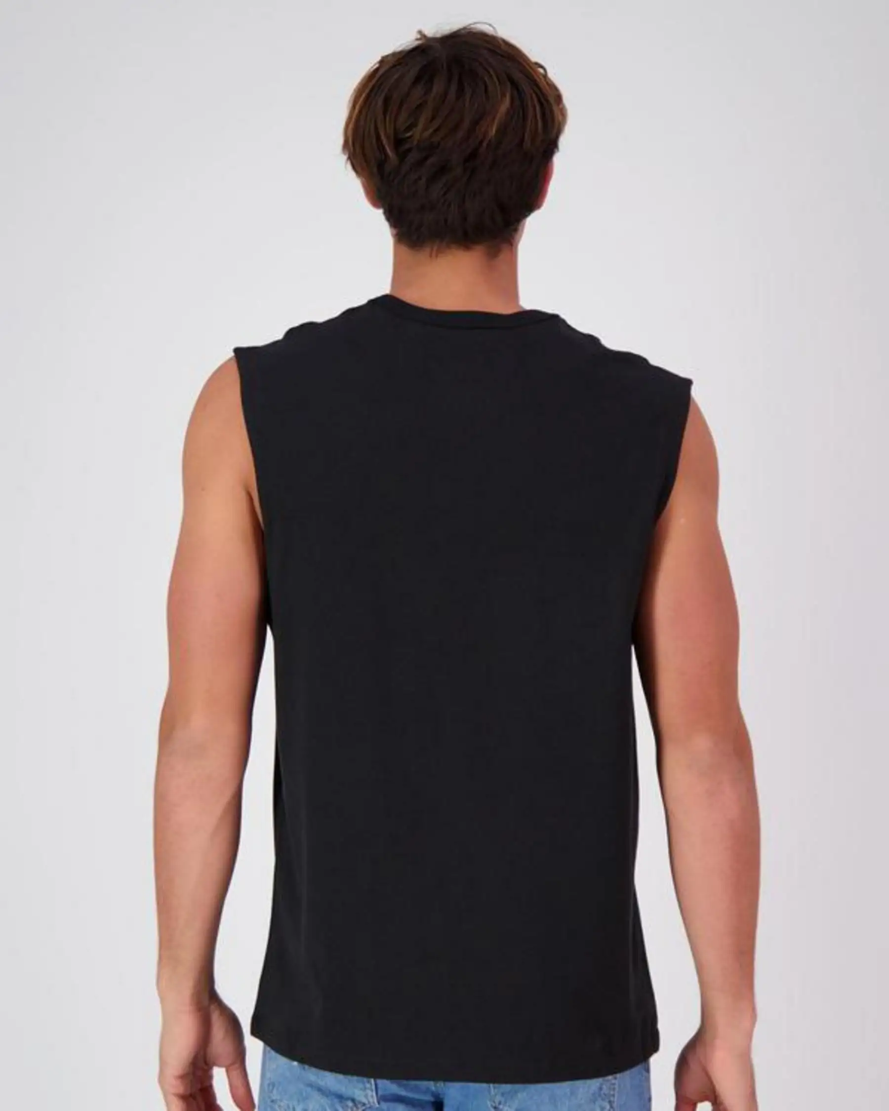 Muscle Shirt for Men: Style Guide and Fit Tips