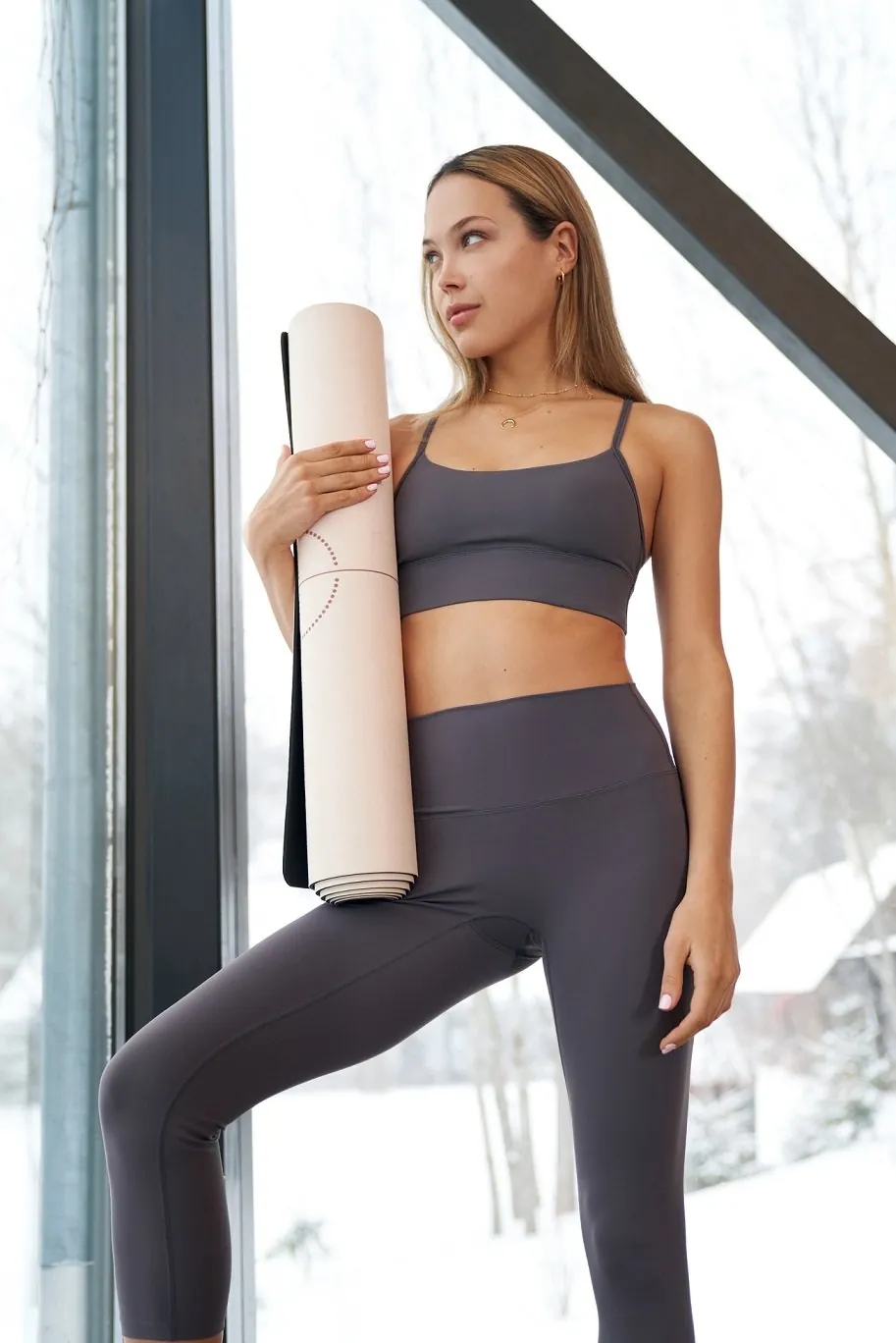 Custom yoga activewear sets with matching bra and shorts